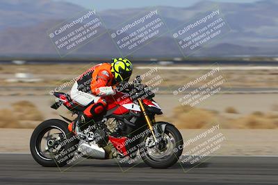 media/Jan-19-2024-Apex Assassins-CVMA Friday (Fri) [[74e94f2102]]/Racer 3/Session 2 (Turn 11)/